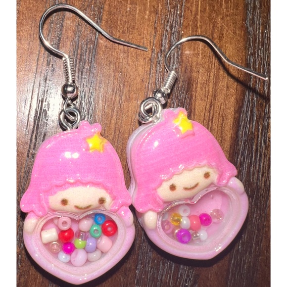 $3 ADORABLE EARRINGS. STAINLESS STEEL HOOKS. NEW $3 IF BUNDLED - Picture 5 of 16